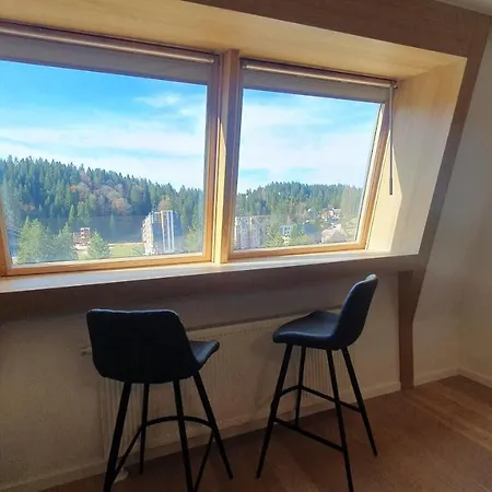 Olimpijska Kuca A502 アパート ヤホリナ