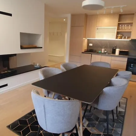 Olimpijska Kuca A502 アパート